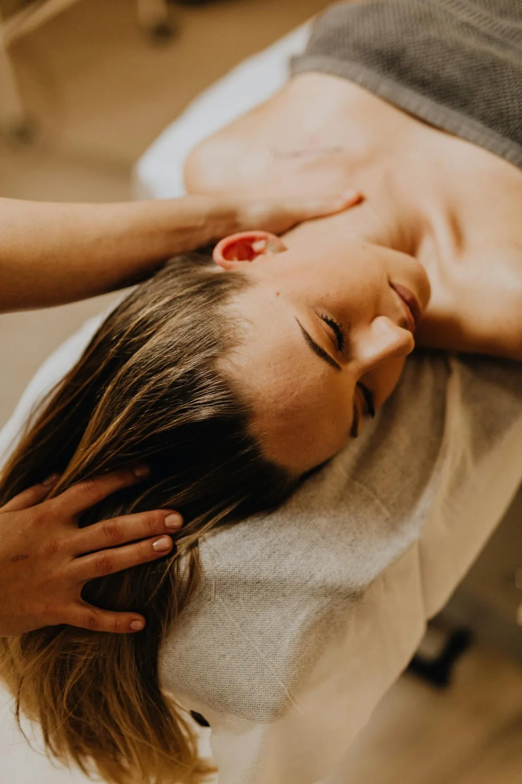 Tiefenentspannung beim Head Spa